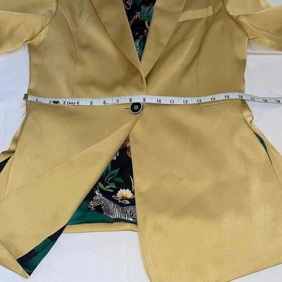 JESSIE LIU Pamela Satin Blazer with Contrast Print Lining in Mustard size S EUC - Picture 15 of 17